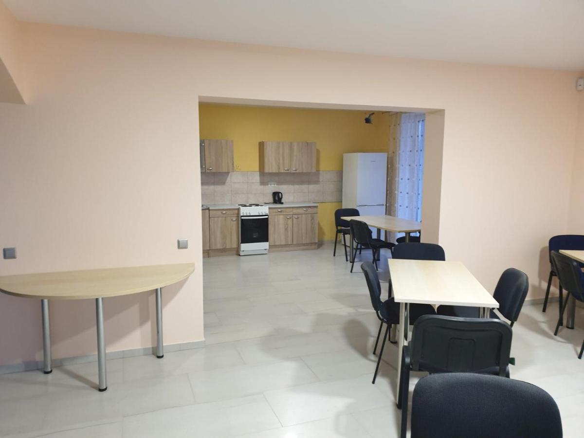 Babilonas Hotel Plunge Bagian luar foto