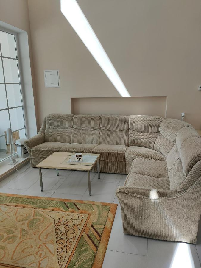 Babilonas Hotel Plunge Bagian luar foto